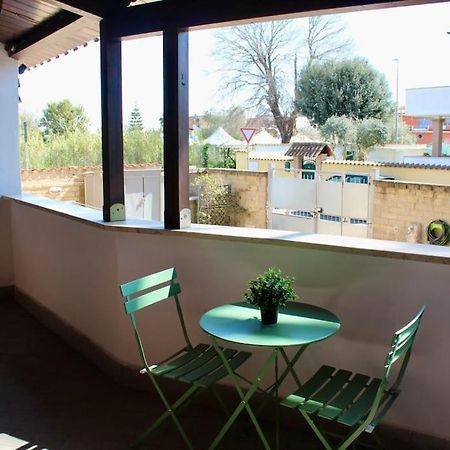 フィウミチーノThe Garden House Fco, Self Check In And Free Private Parkingアパートメント エクステリア 写真