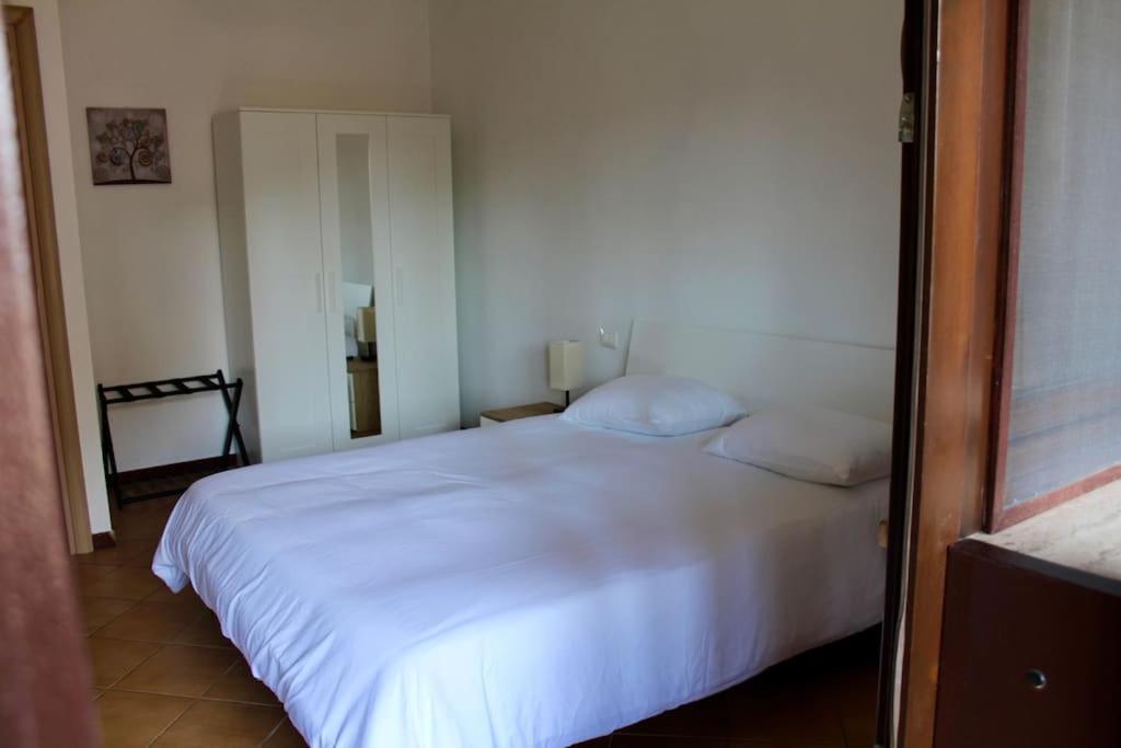 フィウミチーノThe Garden House Fco, Self Check In And Free Private Parkingアパートメント エクステリア 写真